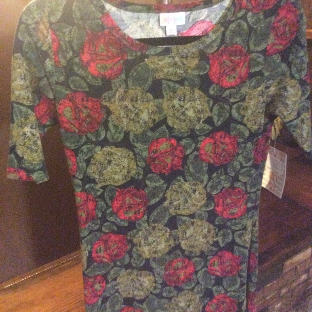 Xs Lularoe Julia with Roses